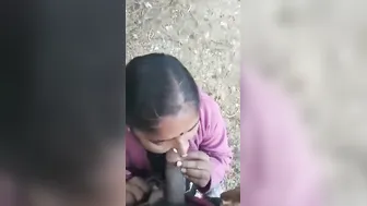 Desi Slut Kneeling Outdoors Sucking Cock Like Pro Whore