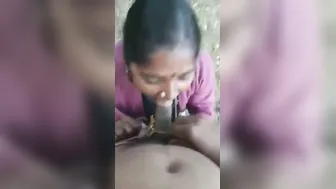 Desi Slut Kneeling Outdoors Sucking Cock Like Pro Whore