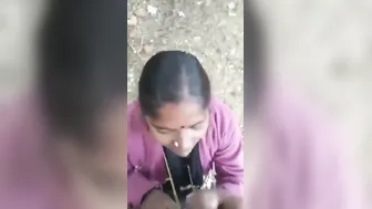 Desi Slut Kneeling Outdoors Sucking Cock Like Pro Whore