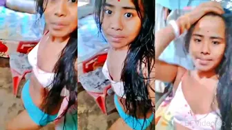Guwahati Gf Filming Topless Jiggle For Bf's Dirty Chat