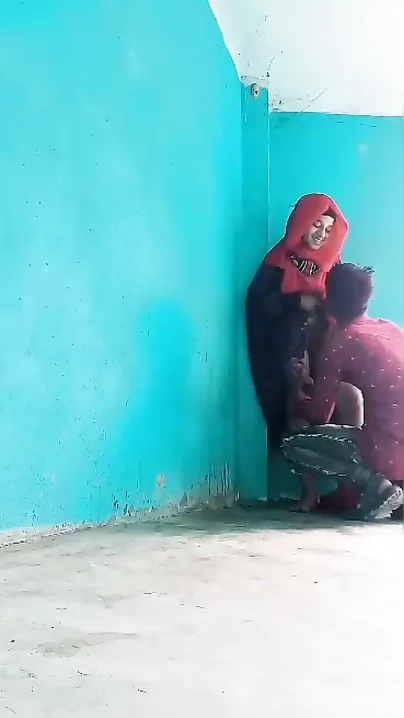 Hijabi Bangla Babe Bent Over Fucked Standing In Sari