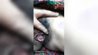 Bf Filming Gf's Jungle Bushy Choot Dripping Wet In Bedroom
