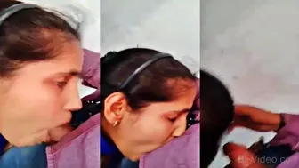 Indian Gf Gagging On Bf's Chota Loda In Saree Bedroom Fun