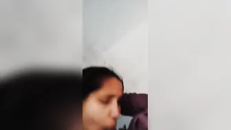 Indian Gf Gagging On Bf's Chota Loda In Saree Bedroom Fun