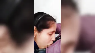 Indian Gf Gagging On Bf's Chota Loda In Saree Bedroom Fun