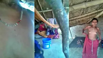 Mature Dehati Bhabhi Flashing Hairy Pussy And Ass