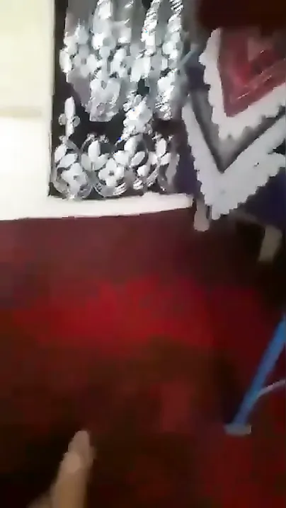 Pashto Bhabhi Flashing Bald Choot Viral From Parda Behind