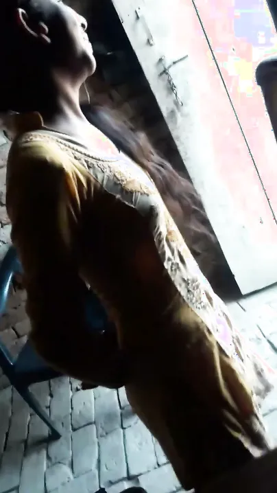 Village Saali Teasing Jija With Jiggly Boobs Incest Exposure
