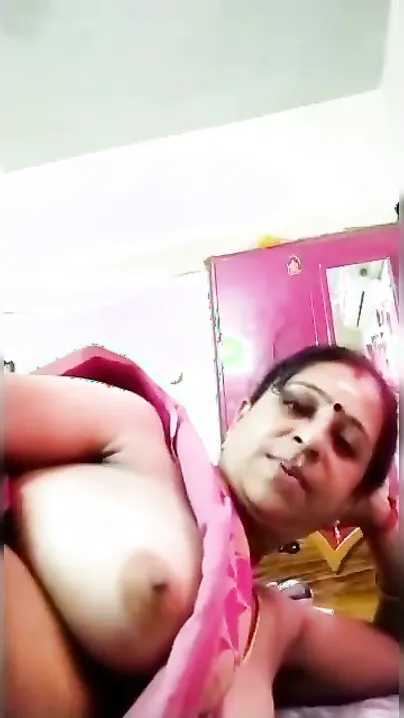 Tamil Iyer Maami Doodh Pilati Huge Boobs Viral Feeding Mms