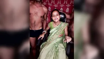 Desi Randi Juggling 2 Mota Lund Viral Indian Slut Playtime