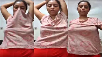 Bhabhi Teasing Boobs Flash Viral At Family Function Selfie