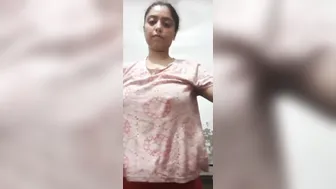 Bhabhi Teasing Boobs Flash Viral At Family Function Selfie