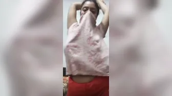 Bhabhi Teasing Boobs Flash Viral At Family Function Selfie