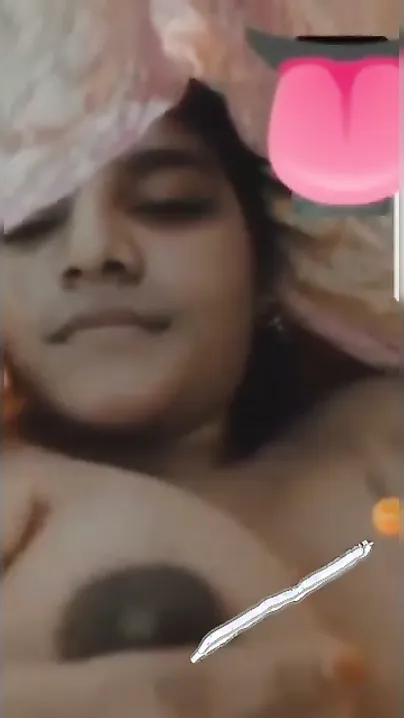 Bangla Village Slut Jiggling Huge Boobs In Hot Viral Tease Clip