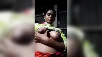 Bangla Gaon Ki Sexy Randi Playing Boobs Teasing In Viral Clip