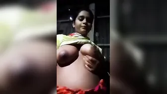 Bangla Gaon Ki Sexy Randi Playing Boobs Teasing In Viral Clip