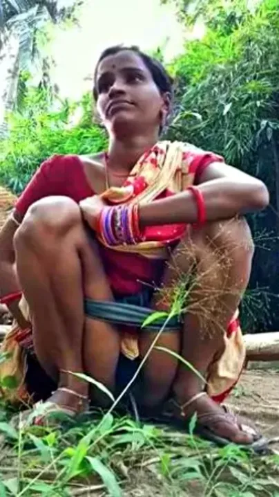 Odia Bhabhi Pissing Hot Stream Outdoors Naughty Selfie Video