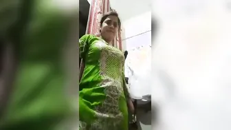 Pakistani Milky Boobs Bhabhi Squeezing Nude Selfie Seduction Tease