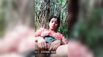 Desi Babe Flashing Dripping Pussy Outdoors Selfie Mms