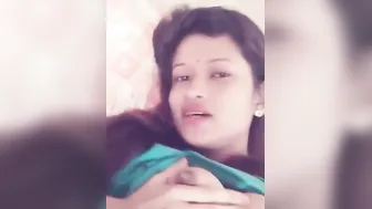 Desi Gf Recording Sexy Nude Selfie Vid For Boyfriend's Dick Tease