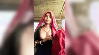 Rajasthani Wife Lifting Blouse Flashing Nude Boobs On Hidden Cam