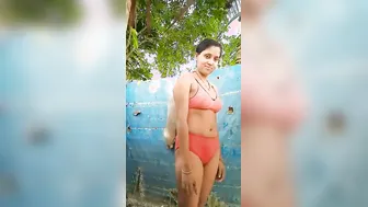 Bhabhi Bathing Nude Outdoors Rubbing Soapy Boobs In Rivulet