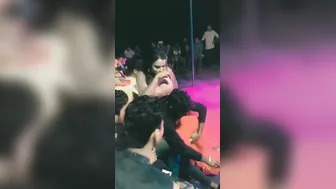 Bihari Bhabhi Twerking Juicy Ass In Steamy Public Dance For Lovers