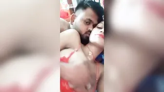 Newlywed Wifey Spreading Shaved Choot For Raw Honeymoon Pound