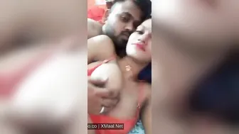 Newlywed Wifey Spreading Shaved Choot For Raw Honeymoon Pound