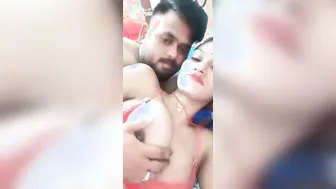 Newlywed Wifey Spreading Shaved Choot For Raw Honeymoon Pound