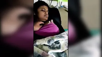 Sri Lankan Big Boob Gf Nude Show In Traditional Blouse