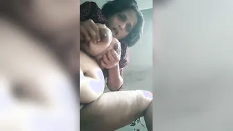 Unsatisfied Milf Flashing Leaking Boobs Nude Village Mms