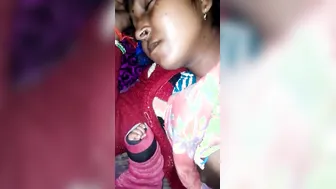 Sleeping Dehati Wifey Caught Nude Rubbing Choot Mms Clip