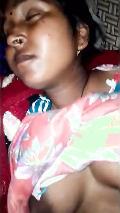 Sleeping Dehati Wifey Caught Nude Rubbing Choot Mms Clip
