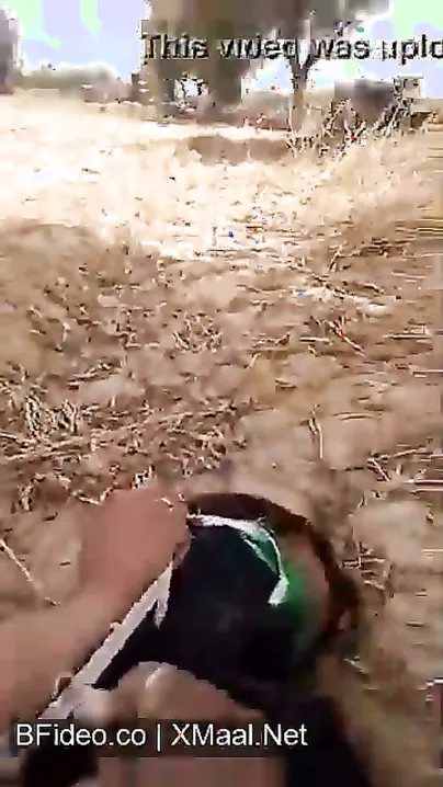 Village Babe Spreading Legs For Pink Choot Show Outdoors
