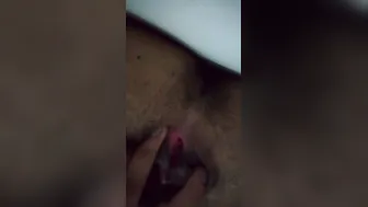 Wet Desi Babe Fingering Dripping Pussy In Viral Nude