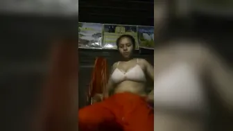 Bengali Babe Fingering Pussy Naked On Xreels Mms