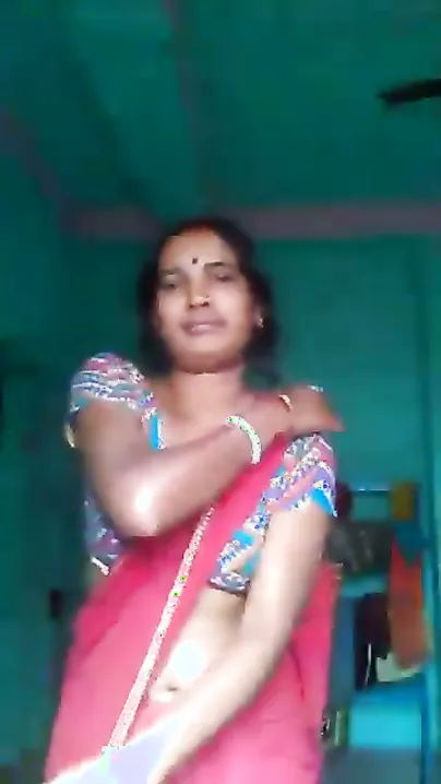 Bangla Housewife Nude Mms Flashing Chut To Spark Lust