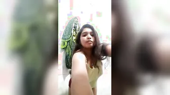 Bangla Hottie Flaunting Perfect Naked Curves In Hut