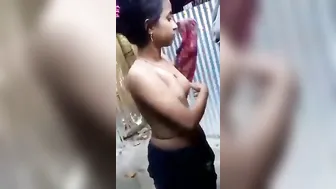 Bangla Village Teen Flaunts Naked Curves In Backyard Vid