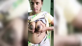 Bhabhi Squeezing Milky Boobs Nude Viral Desi Home Show