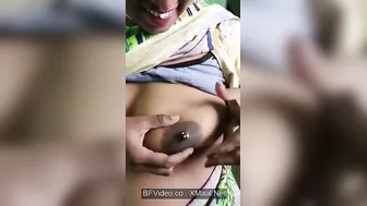 Bhabhi Squeezing Milky Boobs Nude Viral Desi Home Show
