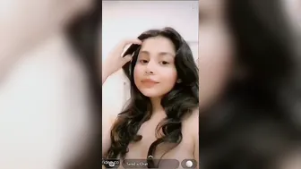 Curvy Babe's Nude Pics Videos Go Viral From Whatsapp Leak