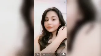 Curvy Babe's Nude Pics Videos Go Viral From Whatsapp Leak