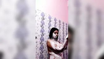 Busty Desi Girl Taking Nude Bath Selfie Mms In Her Small Bathroom