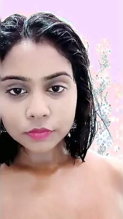 Busty Desi Girl Taking Nude Bath Selfie Mms In Her Small Bathroom