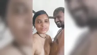 Honeymoon Couple Fucking Raw Then Nude Bath Viral Leak