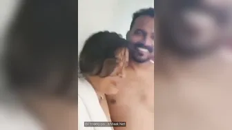 Honeymoon Couple Fucking Raw Then Nude Bath Viral Leak