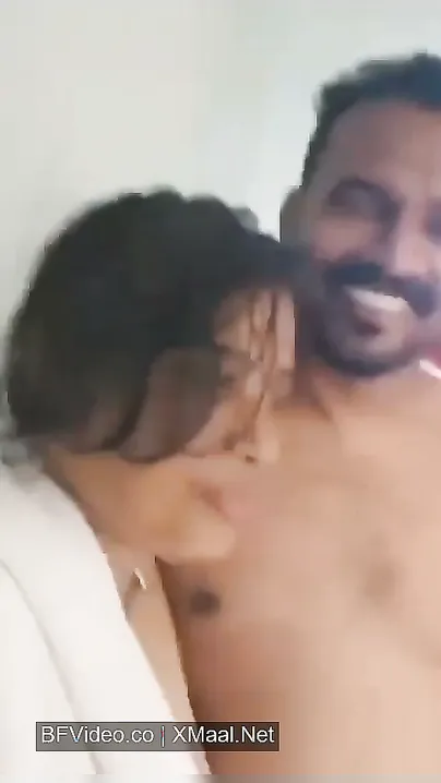 Honeymoon Couple Fucking Raw Then Nude Bath Viral Leak