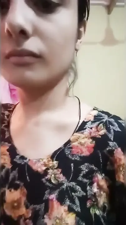Indore Gf Squeezing Juicy Boobs For Lover's Viral Mms